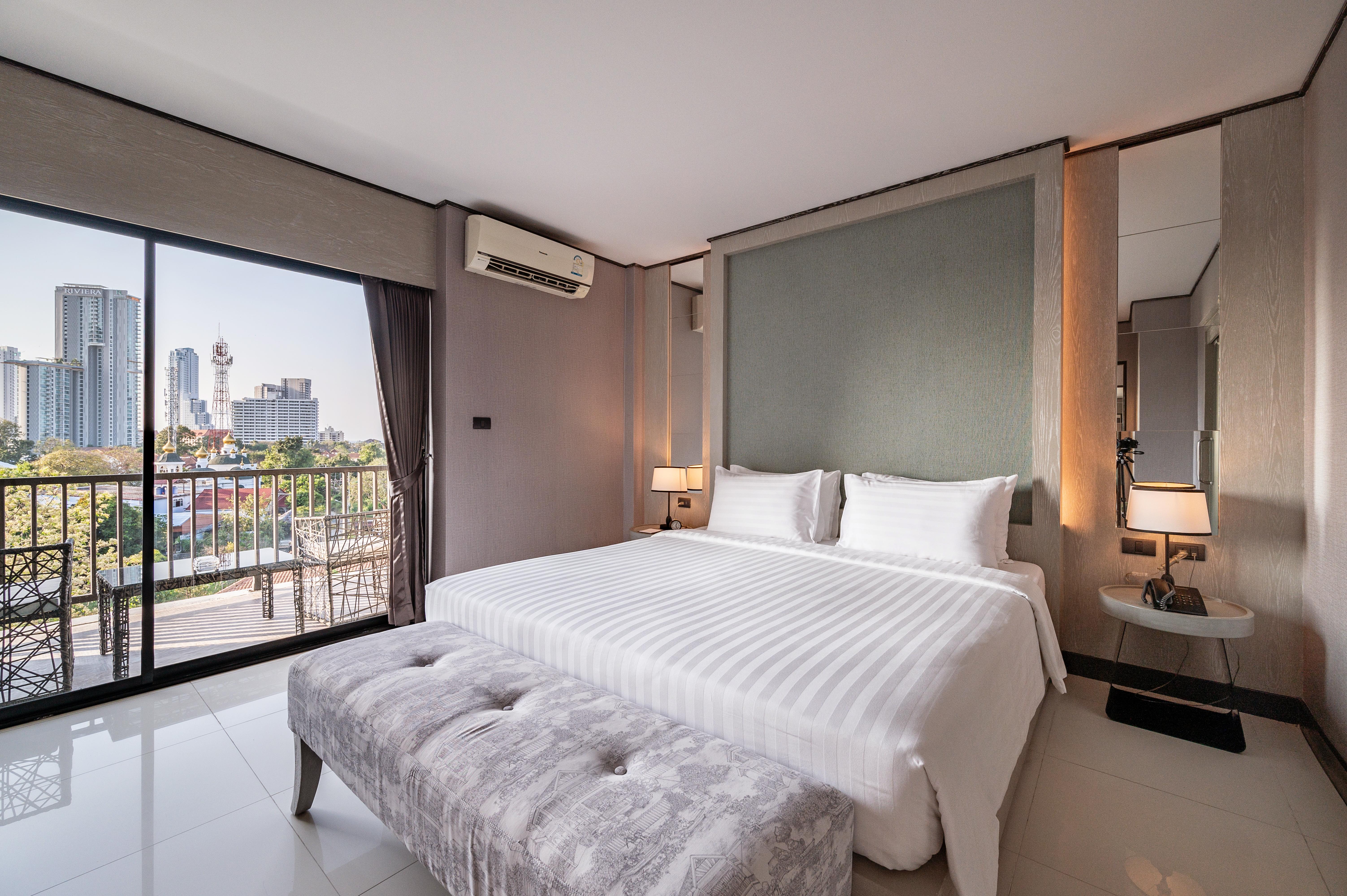 Manhattan Pattaya Hotel - Sha Extra Plus Экстерьер фото